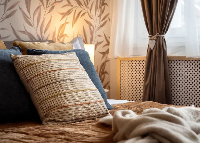 Boho Chic Escape - Hypercenter *